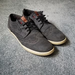 Ben Sherman Wingtip Sneakers (Size 11)